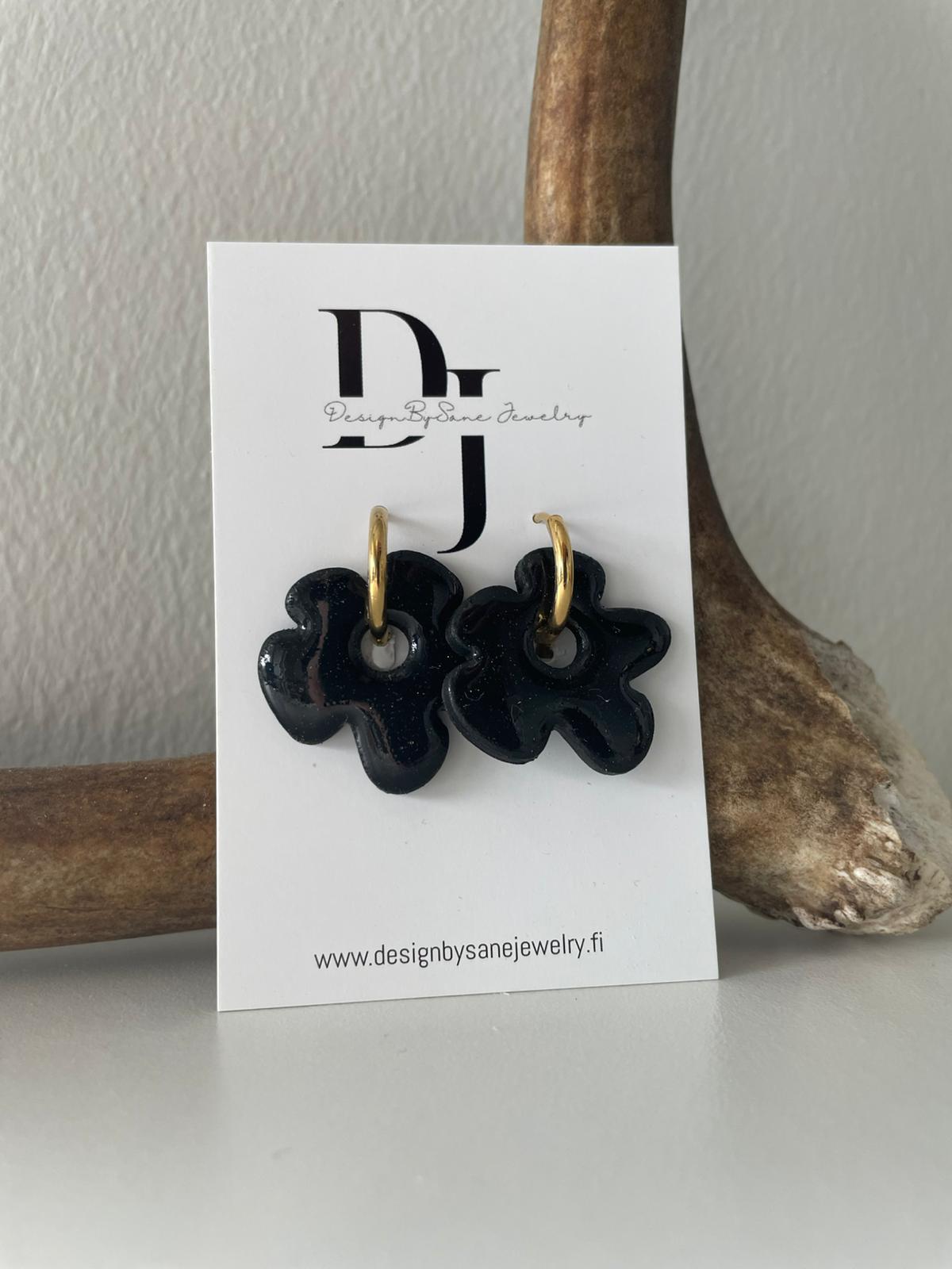 Kukat renkaissa 2.0 (Saatavilla useissa väreissä)