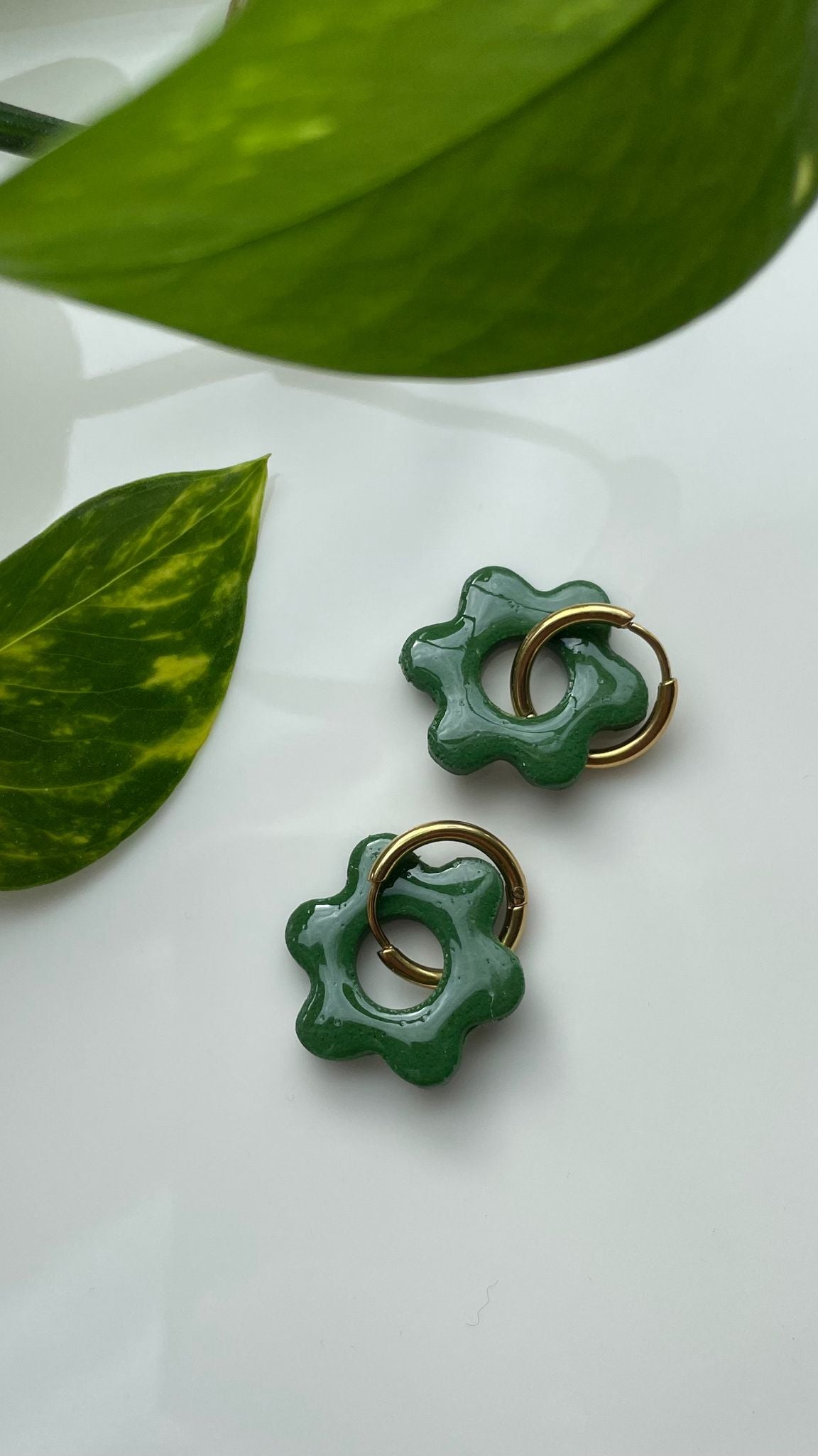 Kukat renkaissa- vaihtopari