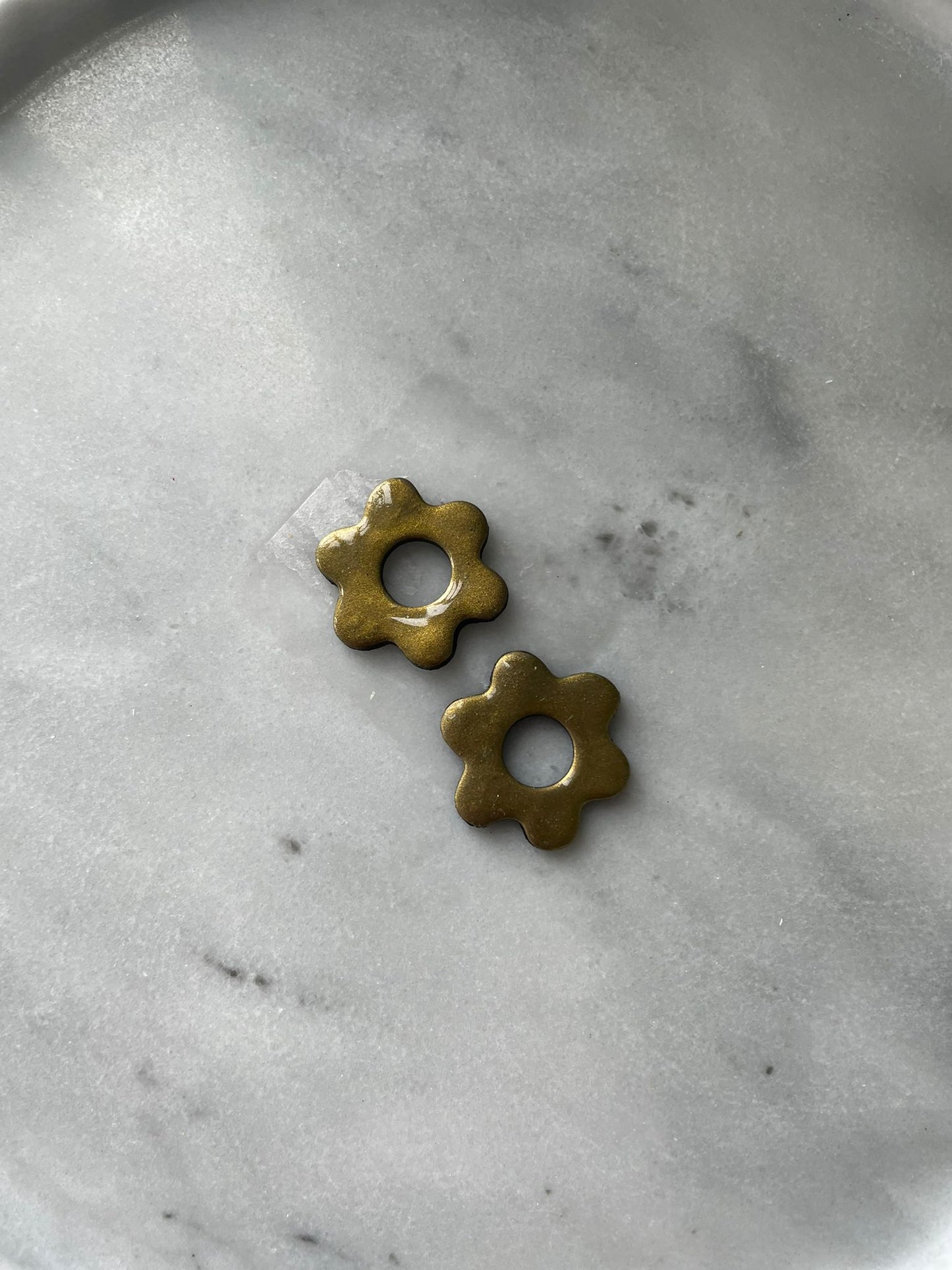 Kukat renkaissa- vaihtopari