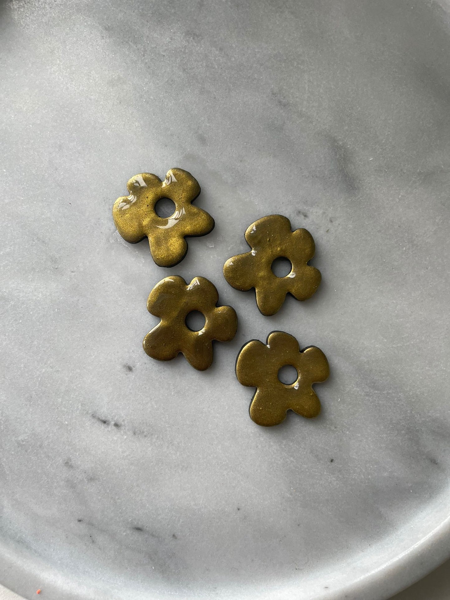 Kukat renkaissa- vaihtopari